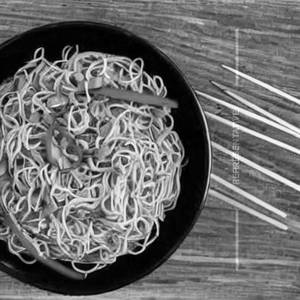 Egg Schezwan Hakka Noodles