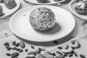 Motichoor Bada Laddu
