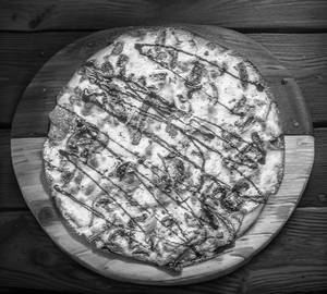 Makhni Mushroom Pizza