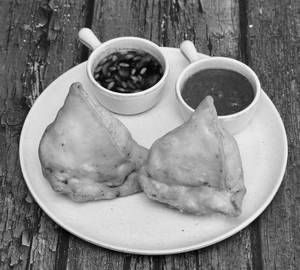 Aloo Samosa (4 Pcs)