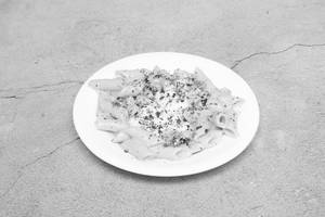 White Sauce Pasta