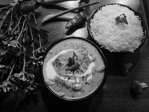Jain Thai Green Curry With Steam Rice