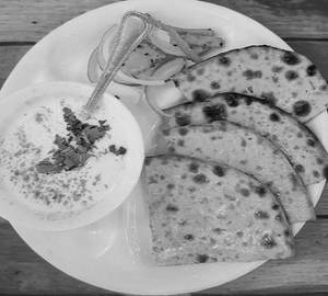 Paneer Bhurji Paratha 4 Pcs