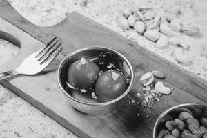 Gulab Jamoon (2pc)