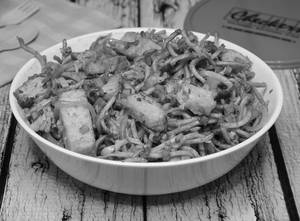 Crispy Singapore Chicken Noodles