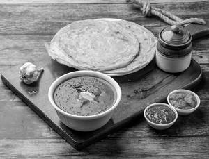 Butter Garlic Laccha Paratha(2 Pcs) + Choice Of Gravy