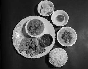 Sev Tamatar Thali
