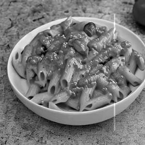 Veg creamy gochujang pasta