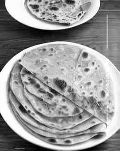 Lal Mirch Paratha