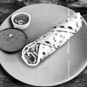 Egg Schezwan Noodle Roll