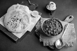 Cheese Stuffed Kulcha Meal