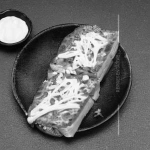 Cheese chilli toast