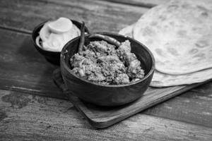 Paratha And Chicken Bhuna Meal - Serves 1