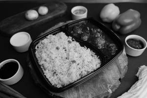 Chicken Mnchurian Gravy With Veg Hakka Noodles/veg Fried Rice
