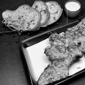 Chicken Exotica Garlic Bread (Six Slices)