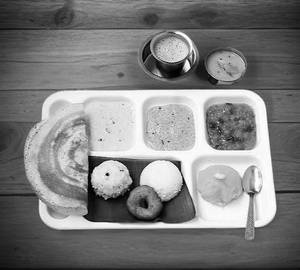 Mini tiffin