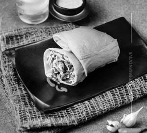 Chili Garlic Chicken Shawarma Roll