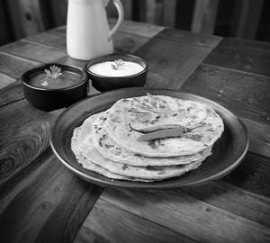 Aalo Paratha with Paneer Paratha Combo