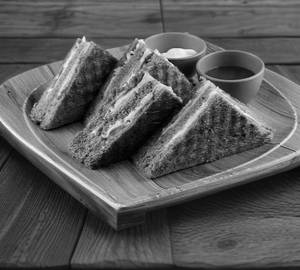 Hot and spicy grilled sandwich [3 layer]