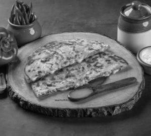 Cheese Corn Capsicum Paratha 1