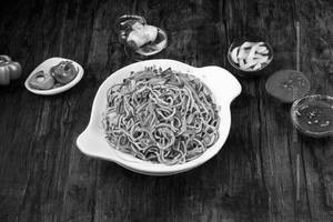 Veg Chilly Garlic Noodles