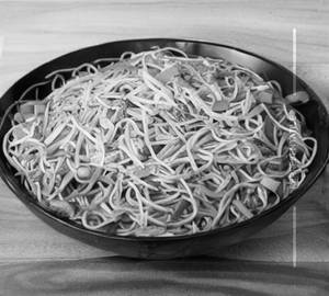 Egg Hakka Noodles          