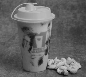 Blackcurrant Nuts Thick Shake