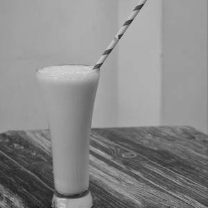 Mango milkshake
