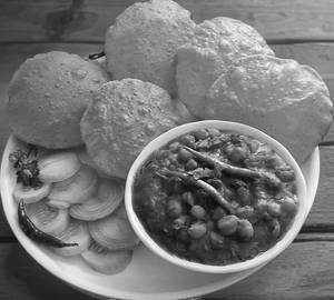 Chole 4 Poori