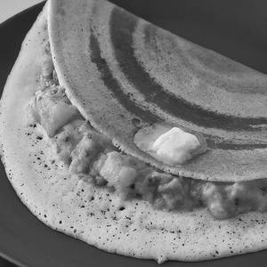 Butter masala dosa