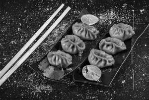 Paneer Tikka Momos