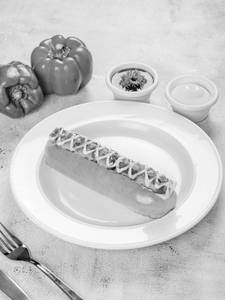 Veg Hot Dog (142.7 kcal) (150 g)