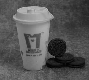 Strawberry Oreo Thick Shake