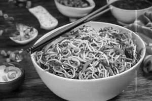 Veg Hakka Noodles