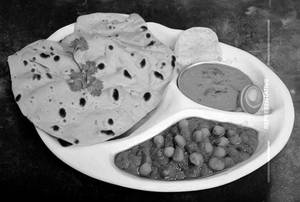 Chole Kulche