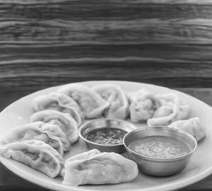 Chicken Peri Peri Steamed Momos-6Pcs