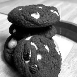 Redvelvet Chocochip Cookies