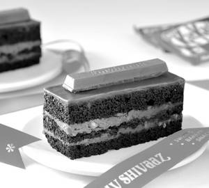 Chocolate Kitkat Pastry