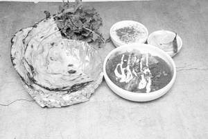 Kadhai Paneer + Raita + 1 Laccha Paratha