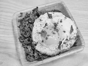 Sunny Side Up Egg Maggi