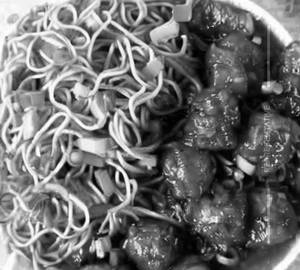 Veg manchurian noodles bowl