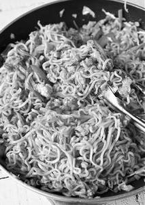 Hakka Noodles [Egg]