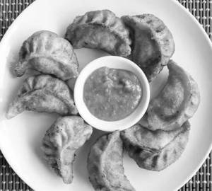 Chicken momos
