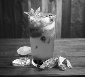 Strawberry mojito