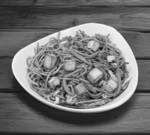 Paneer Hakka Noodles