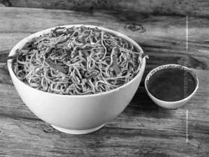 Egg Schezwan Hakka Noodles