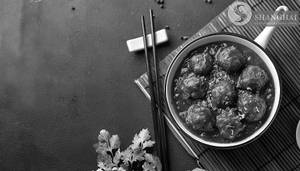 Vegtables Dumpling In Chilli Soya (4 Pcs)