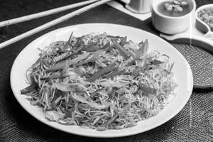 Egg Singapore Noodles