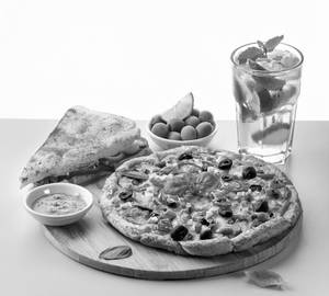 Paneer Supreme Pizza+Veggie Sandwich+Mint Mojito