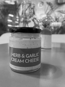Noa Herb & Garlic Cream Cheese (160gms)